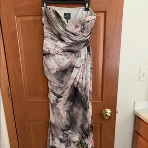 Strapless formal dress